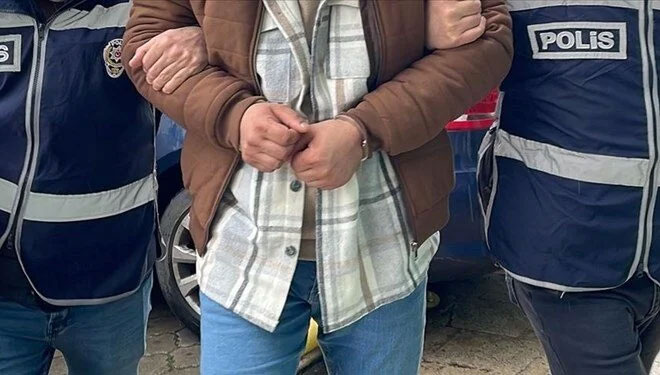 Öğrencilere istismarda bulunduğu iddia edilen öğretmen yakalandı