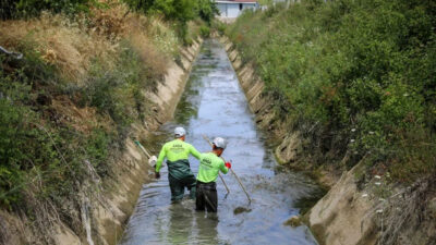 Otomobil sulama kanalına düştü: 9 yaşındaki Rihan aranıyor