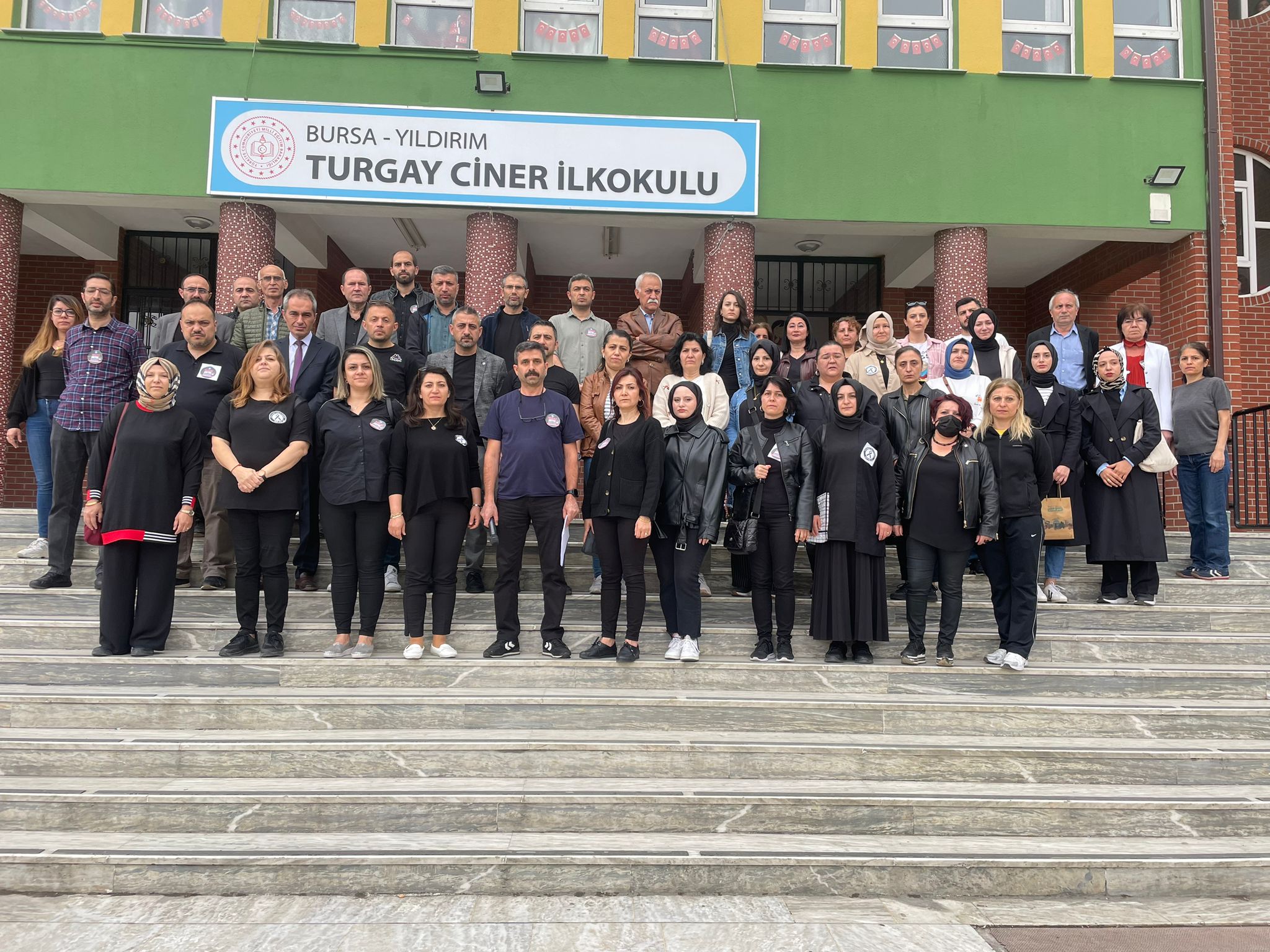 Bursa’da öğretmenlerden iş bırakma eylemi! İstanbul’daki vahim olaya tepki…