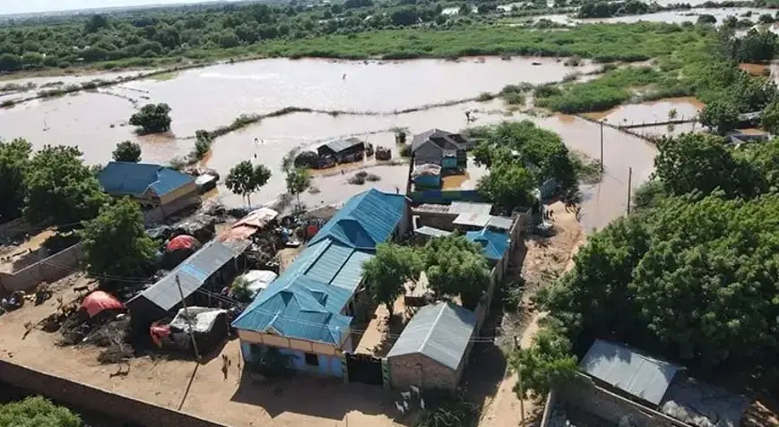 Korkunç sel felaketi: Can kaybı en az 277 Korkunç sel felaketi: Can kaybı en az 277