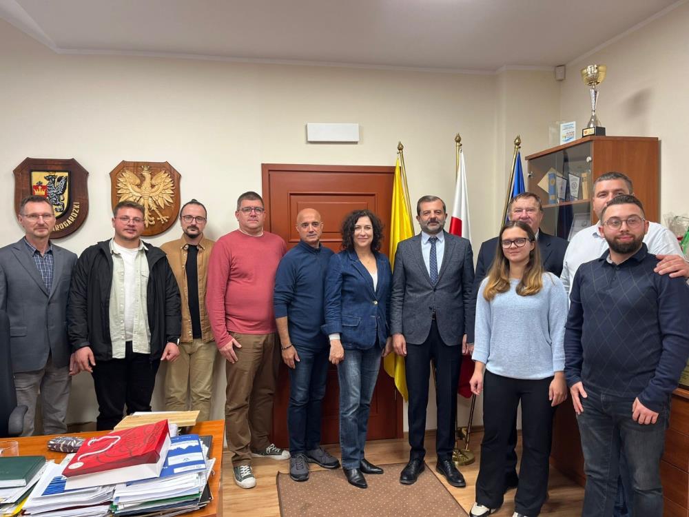 Bursa’da Gürsu Belediyesi’nden gençler için 22 bin avro hibe desteği Bursa’da Gürsu Belediyesi’nden gençler için 22 bin avro hibe desteği