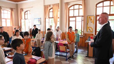 Başkan Karabatı, Sınıf Başkanı Zehranur’un seçim vaadini yerine getirdi
