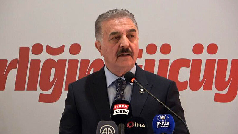 Bursa’nın vekilinden Özgür Özel’e soru yağmuru MHP Genel Sekreteri ve Bursa Milletvekili İsmet Büyükataman, HDP eski