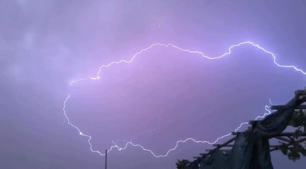 Şimşekler Türkiye haritası çizdi