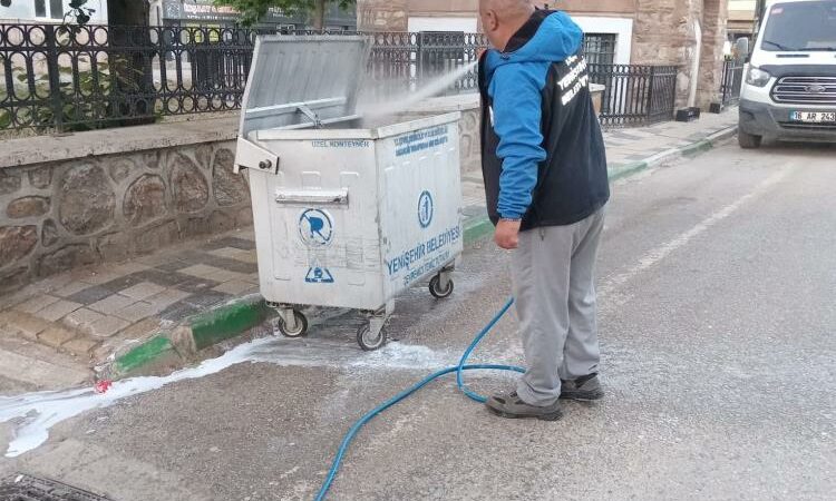 Yenişehir Belediyesi Temizlik İşleri Müdürlüğü ekipleri, gece-gündüz tertemiz bir Yenişehir