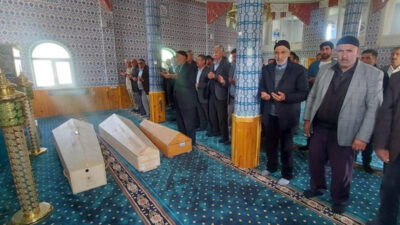 Bursa’da babalarının öldürdüğü 3 kardeşe son görev