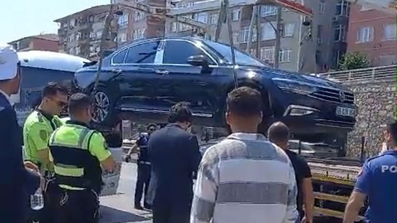 Alper Gezeravcı trafik kazası geçirdi
