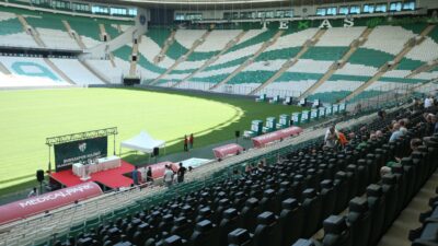 Bursaspor’da zaman daralıyor! İşte kulislerdeki son durum…