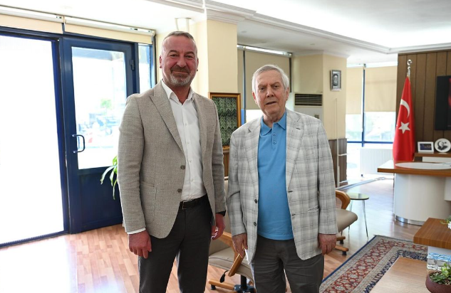 Aziz Yıldırım’dan Bursa’ya sürpriz ziyaret! Belediye Başkanı’yla görüştü…