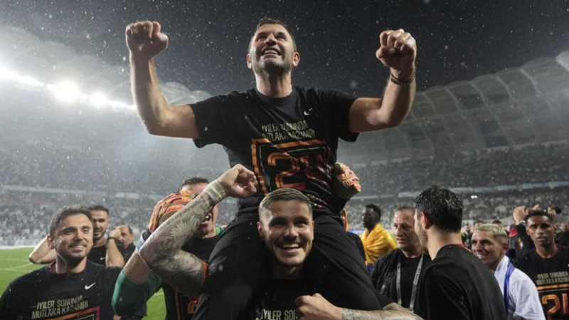 Galatasaray’dan 24. şampiyonluk Galatasaray şampiyon unvanını korudu. Süper Lig tarihinin en başarılısı sarı