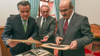 Bursa Valisi Demirtaş’tan tarihi liseye ziyaret