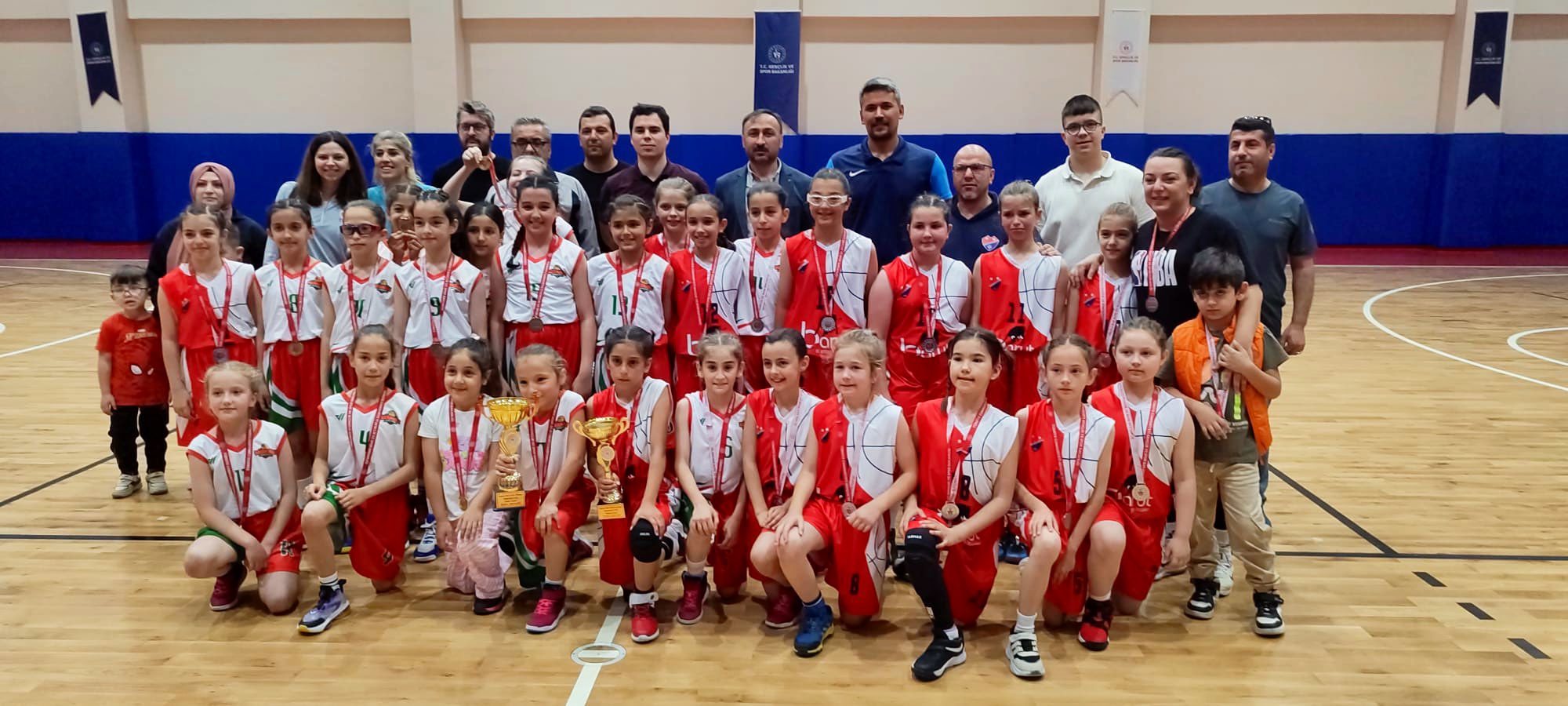 Bursa’nın kahraman kızları; dağdan gelip ovada tarih yazdılar…