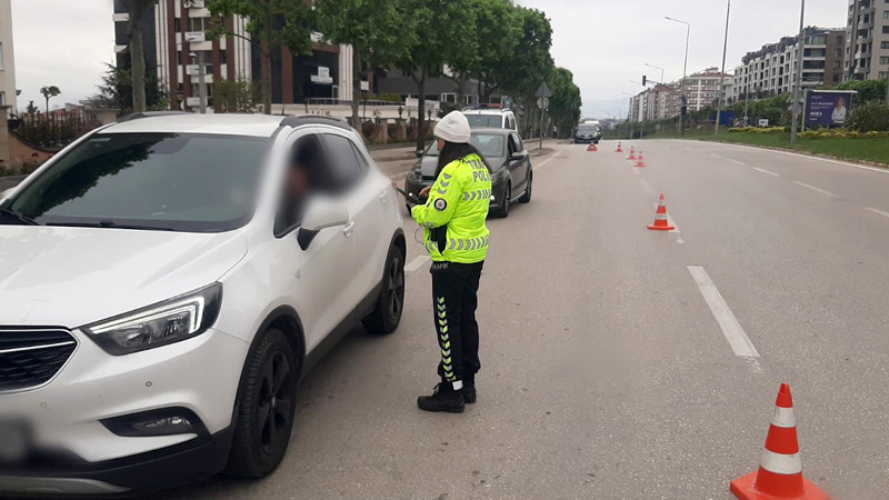 Bursa’da kurallara uymayanlara ceza yağdı