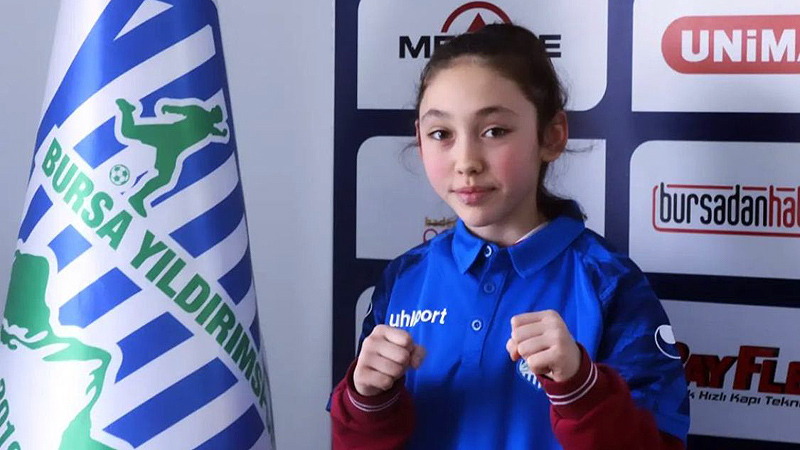 Bursalı Nisanur Abanoz zirveyi zorluyor