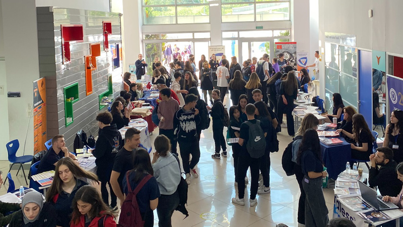 Bursa’da ‘Venüs Fest’ Üniversite Festivali bu sene de gerçekleşti Bursa’da ‘Venüs Fest’ Üniversite Festivali bu sene de gerçekleşti