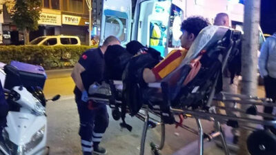 Derbi kavgasını ayırmak isterken bıçaklandılar