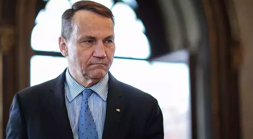 Dışişleri Bakanı açıkladı! Polonya’dan Rus diplomatlara seyahat kısıtlaması