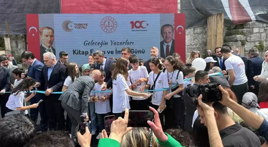 Bakan Tekin: Çocuklarımız güçlü yarınlara yürüyecekler