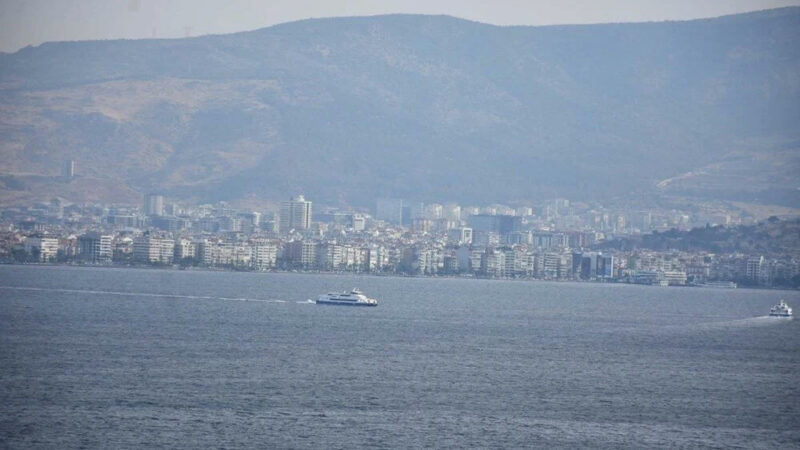 Çöl tozu Türkiye’de: İzmir ve Balıkesir’de hava kalitesi düştü