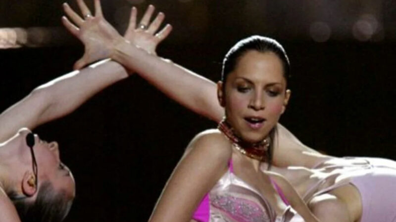 Sertab Erener’in Eurovision heyecanı: 21 yıl sonra tekrar buluşalım mı? 2003 yılında Eurovision'da ülkemize birincilik getiren Sertab Erener, bu akşamki