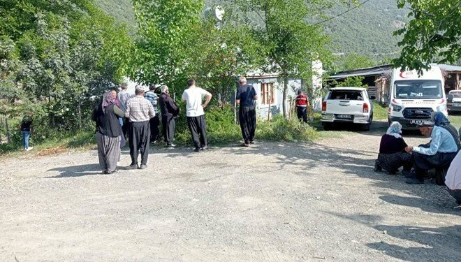 Kız kardeşini ve eniştesini öldürüp canına kıydı