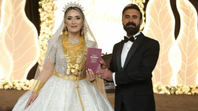 Ağırlığından hareket edemedi: 6 kilo altın ve paralar iki valize sığabildi