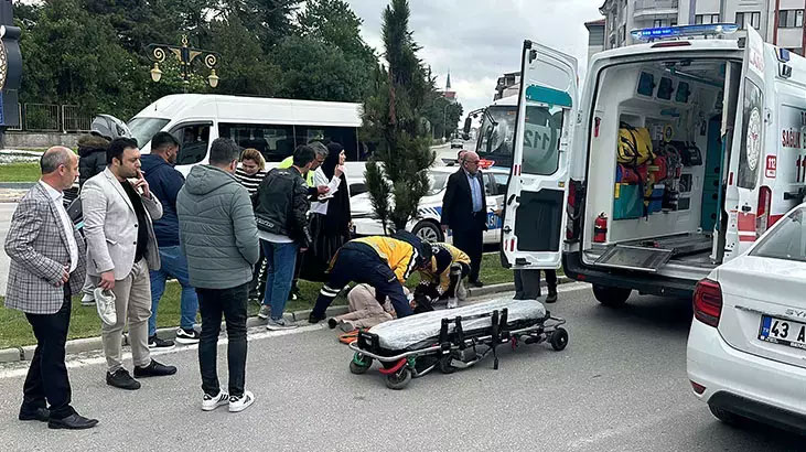 Kütahya’da motosikletin çarptığı genç kız yaralandı