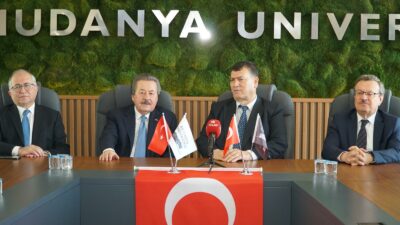 Devlet eski Bakanı Cavit Çağlar’dan Mudanya Üniversitesi’ne övgü