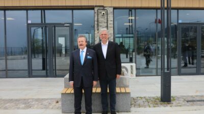 Devlet eski Bakanı Cavit Çağlar, Mudanya Belediye Başkanı Dalgıç’a başarı diledi