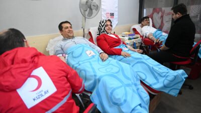 AK Parti Bursa İl Başkanlığı’ndan kan bağışı kampanyasına destek
