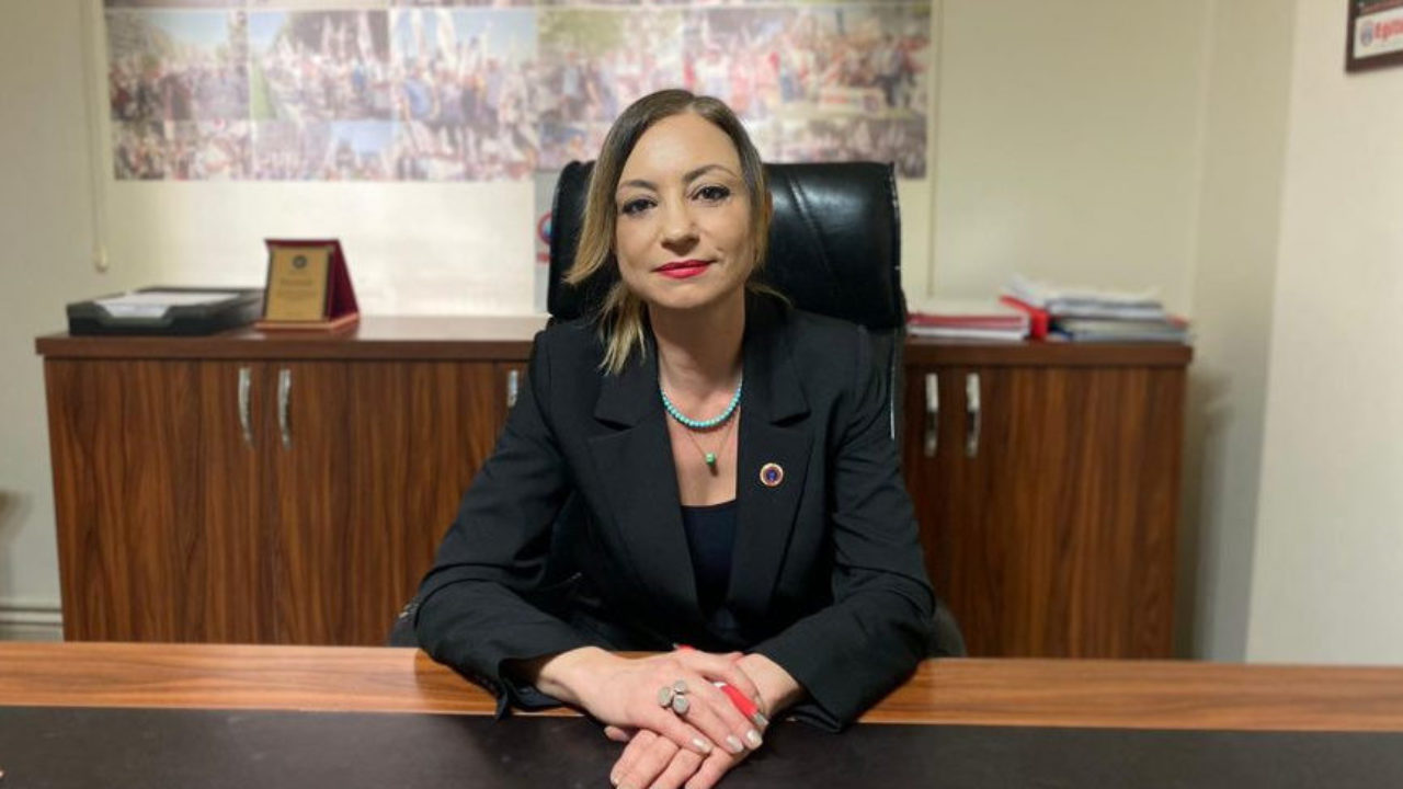 Eğitim-İş Şube Başkanı Yeliz Toy; ‘Bursalı öğrencilere sanayi ve imam hatip dayatılıyor’ Eğitim-İş Şube Başkanı Yeliz Toy; ‘Bursalı öğrencilere sanayi ve imam hatip dayatılıyor’