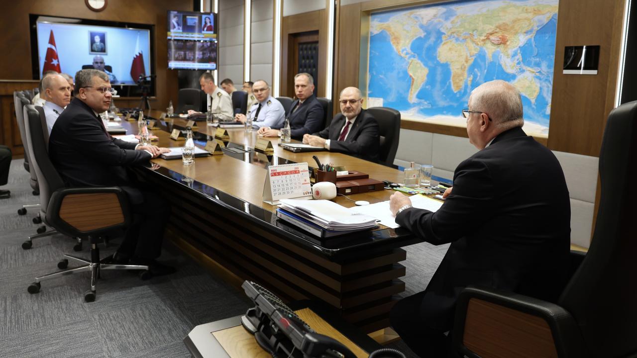 Bakan Güler komuta kademesiyle toplantı yaptı