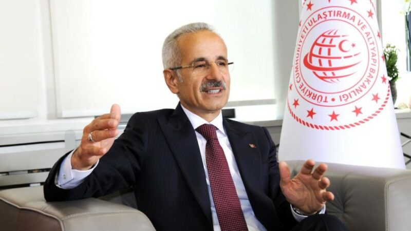 Bursa’ya yeni otoyol müjdesi! Ulaştırma ve Altyapı Bakanı Abdülkadir Uraloğlu, İstanbul İzmir otoyolunun artık