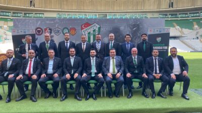 Bursaspor’da Enes Çelik dönemi resmen başladı!
