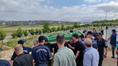 Korkunç kazada hayatını kaybeden genç Bursa’da toprağa verildi