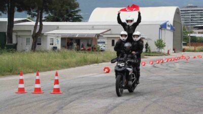 Bursa’da yunus polisi olmaya hak kazanan personelin 5 haftalık zorlu eğitimi