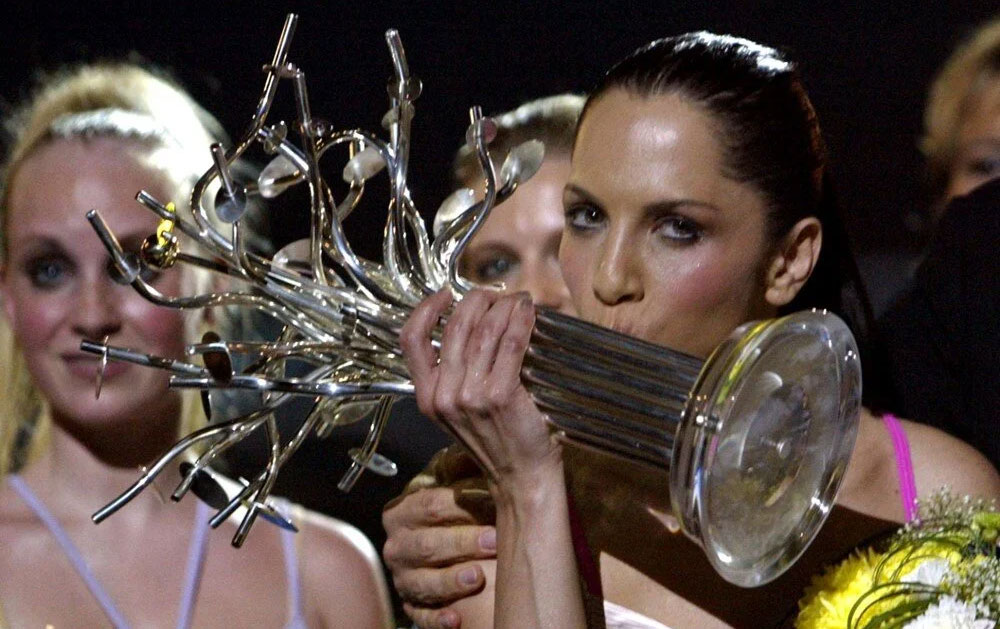 Sertab Erener 21 yıl sonra Eurovision sahnesinde