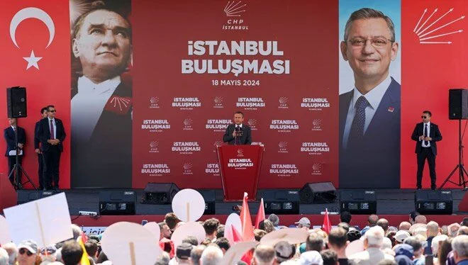 Özgür Özel: Müfredat anayasa gibidir