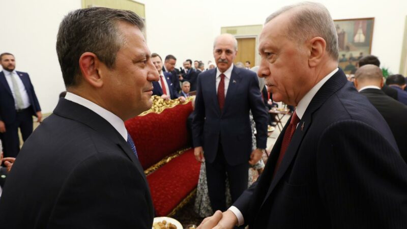 Özel ve Erdoğan görüşmesi ne zaman? CHP liderinden yeni açıklama Siyasette gözlerin çevrildiği bir diğer görüşme, Cumhurbaşkanı Recep Tayyip Erdoğan'ın