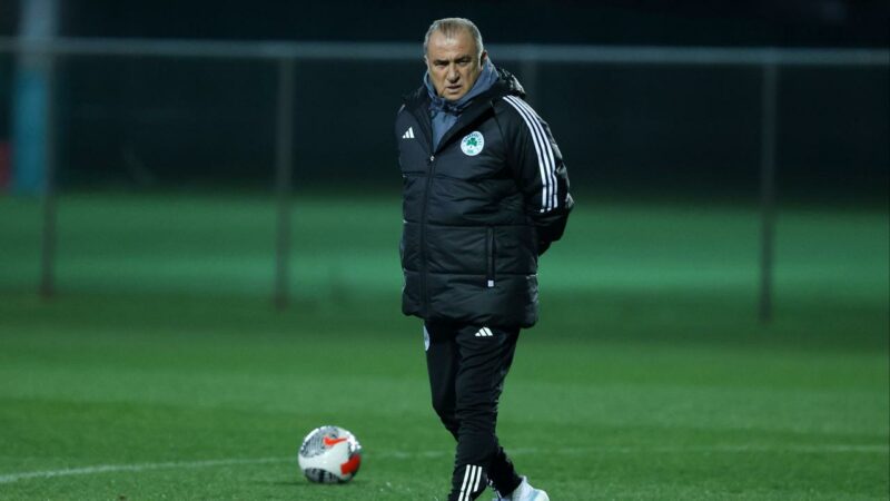 Fatih Terim ayrılığı duyurdu Teknik direktör Fatih Terim, Yunanistan Süper Lig ekiplerinden Panathinaikos ile