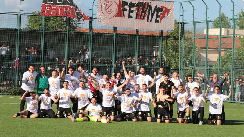 Bursa’nın şampiyon takımı destek bekliyor! Peri masalını şampiyonlukla taçlandıran Fethiye İdman Yurdu, Büyükşehir Belediye Başkanı