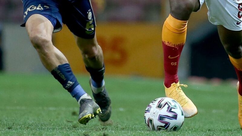 Galatasaray-Fenerbahçe derbisinin tarihi belli oldu Galatasaray-Fenerbahçe derbisi 19 Mayıs Pazar günü saat 19.00'da oynanacak.