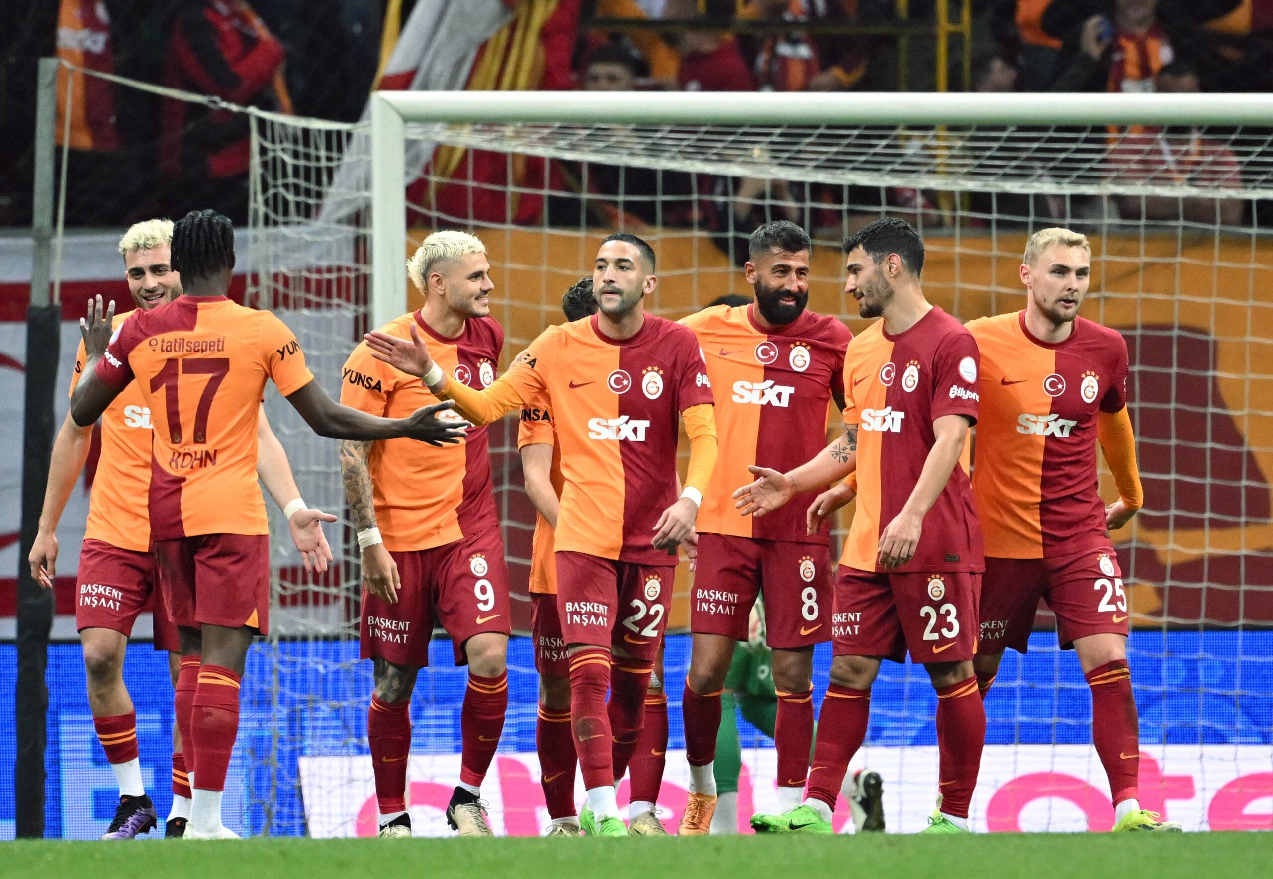 Galatasaray rekorları kıra kıra ilerliyor! Şampiyonluğa bir adım daha yaklaştı