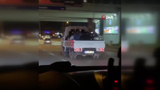 Bursa’da tehlikeli yolculuk! O anlar kamerada