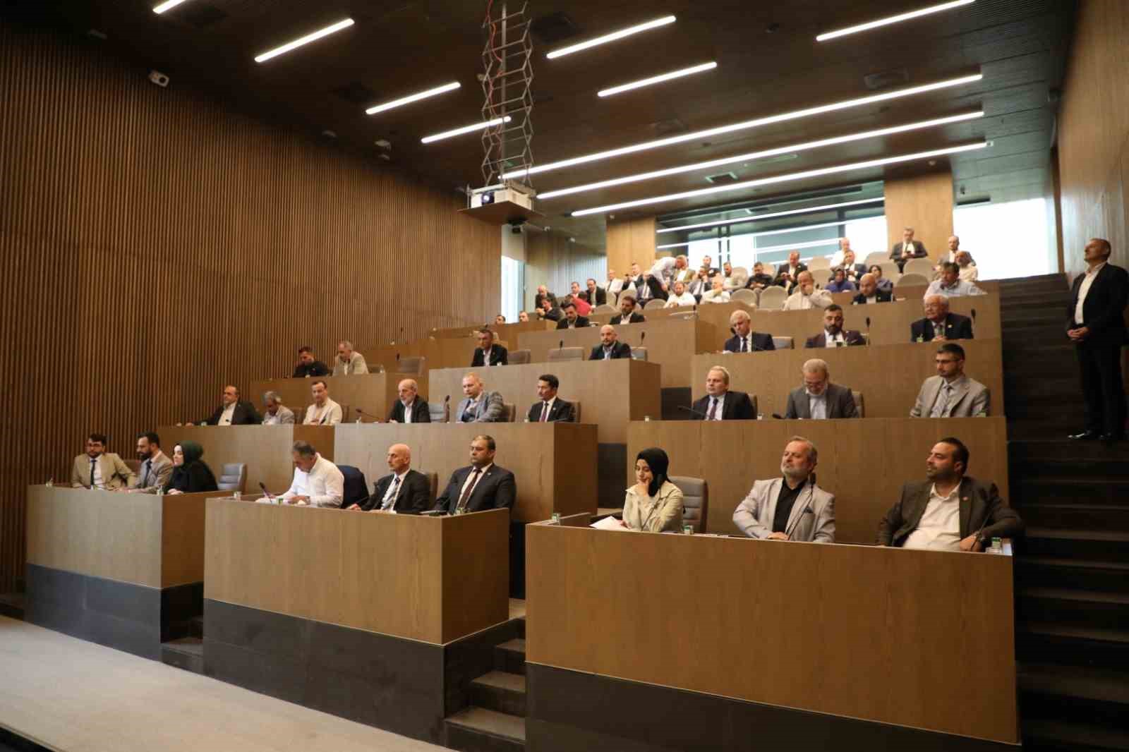 İnegöl Belediyesi’nin 2023 bütçesine onay