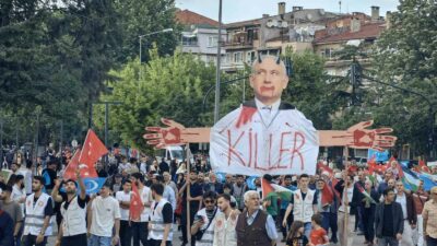 İnegöl’de Gazze için yürüyüş düzenlendi