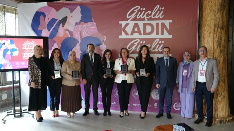 Gürsu Belediyesi, kadınların hayata katılımı konusunda yaptığı örnek çalışmalara bir