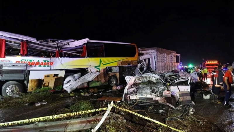 Katliam gibi kazanın görgü tanığı konuştu: ‘Otobüs takla atarak geldi’