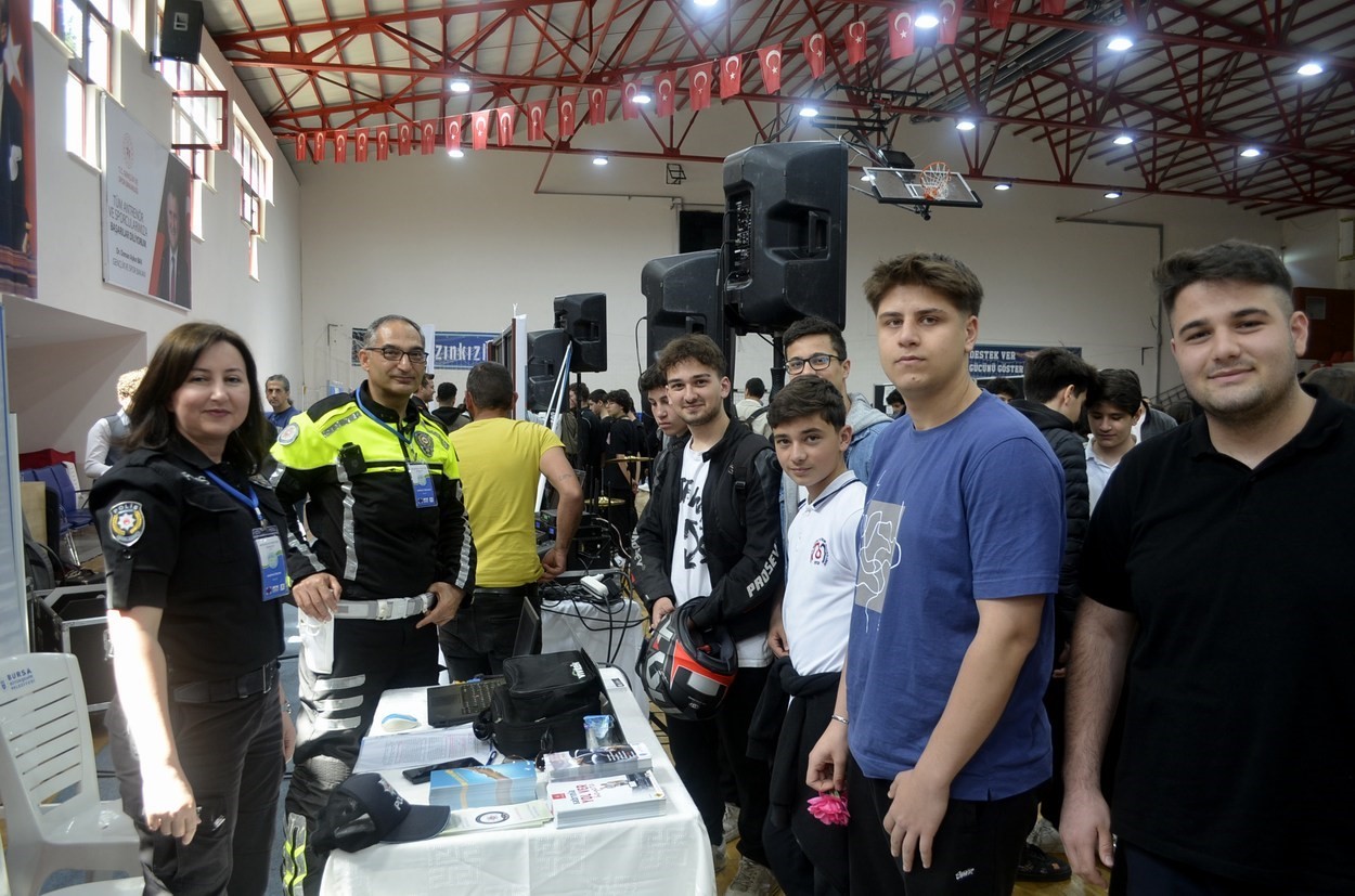 Mudanya’da kariyer günleri başladı Mudanya’da kariyer günleri başladı