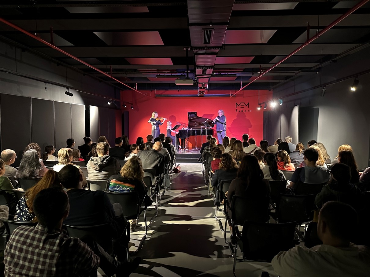 Bursa'da Müzik Enstrümanları Müzesi’nde'Contrasts' konseri 1 muzik enstrumanlari muzesinde contrasts konseri 6ecf8ca